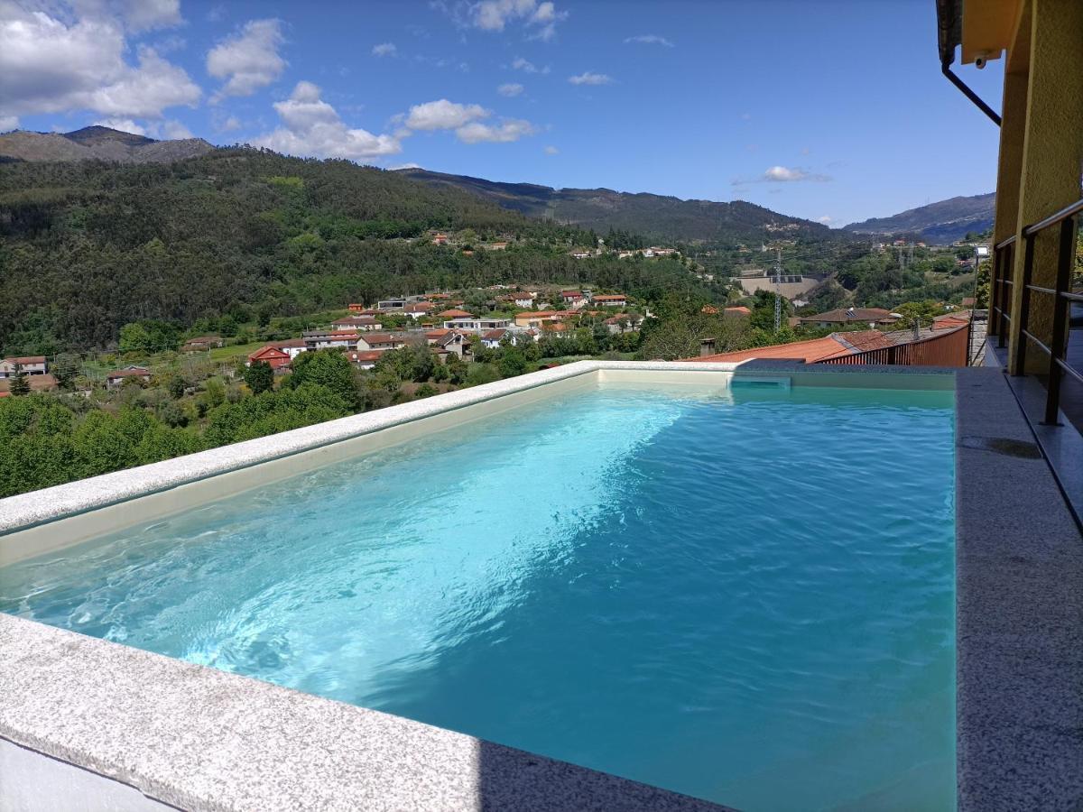Casa Amarela Da Canicada 维埃拉·多米尼奥 外观 照片